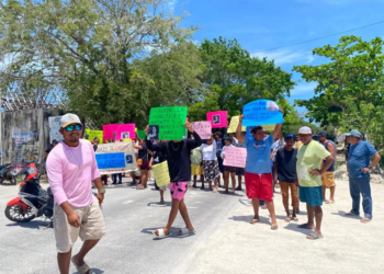 Detención en Chiquilá desata protestas: denuncian abuso y amenazan con bloquear acceso a Holbox