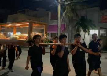Procesión del Silencio en Cancún reúne a cientos de fieles en emotiva celebración de Viernes Santo