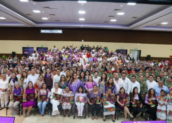 Reconocen a 11 mujeres con el Premio Estatal Mujer Quintanarroense 2026