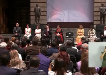 El aumento del 9% a maestros sigue dando de qué hablar: esto es lo que pasa un día después del anuncio de Sheinbaum