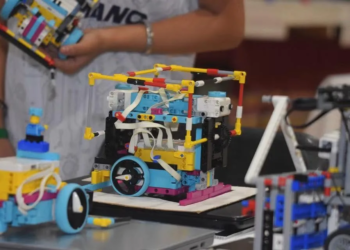 Brilla talento en robótica