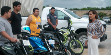 Recuperan vehículos robados y los devuelven en Cancún