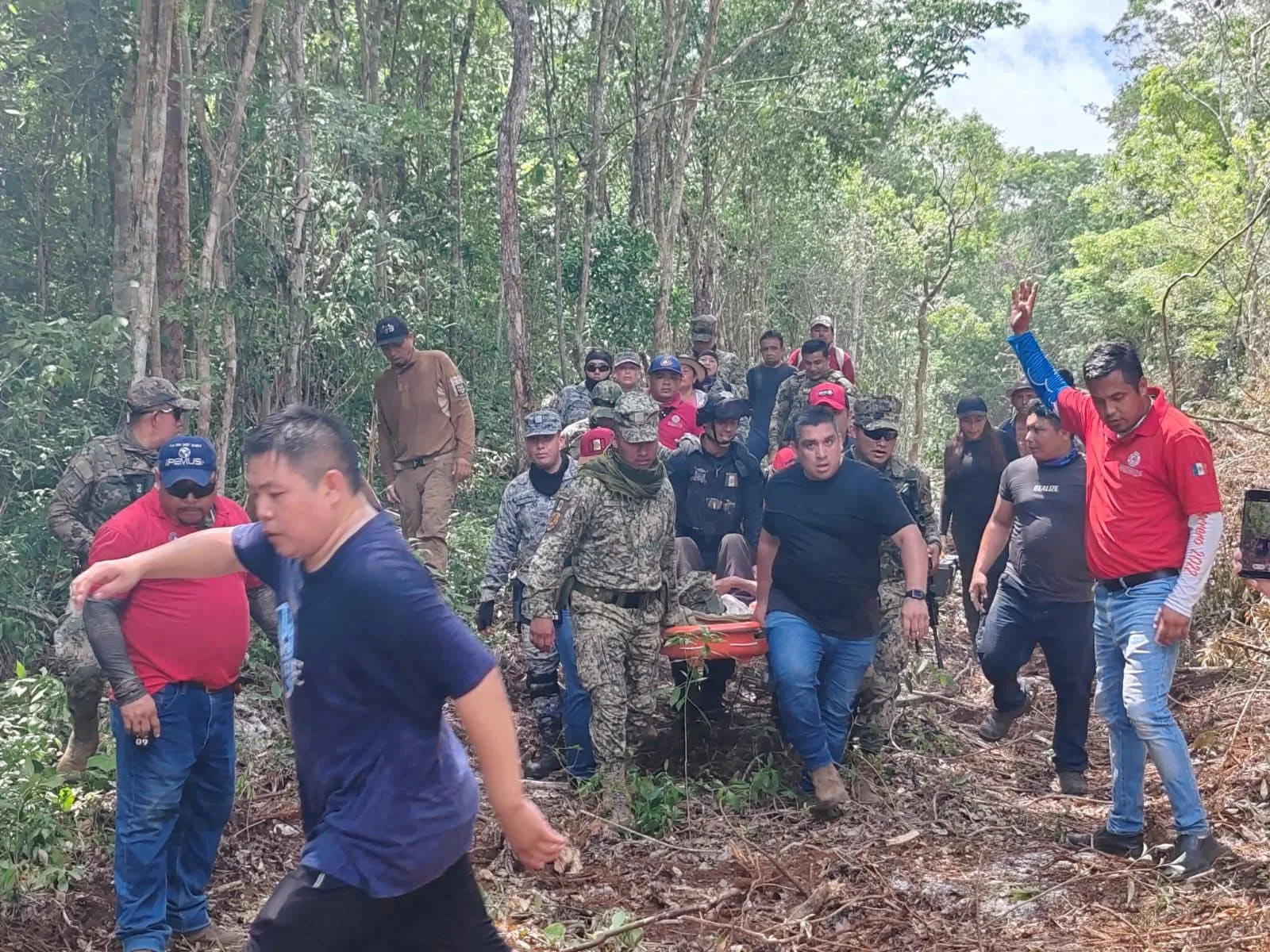 Localizan con vida a hombre extraviado en la selva de Felipe Carrillo Puerto tras más de dos días de búsqueda