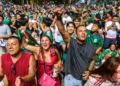 La victoria de México reúne a miles de familias en Quintana Roo