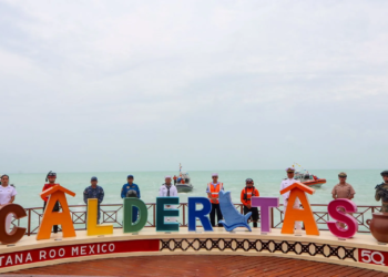 Conmemoran Día de la Marina en Calderitas Quintana Roo