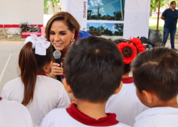 Después de 44 años, alumnos de Ucum por fin tendrán un domo en su escuela