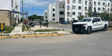 Catean departamento en Paseo Kusamil por investigación de narcomenudeo